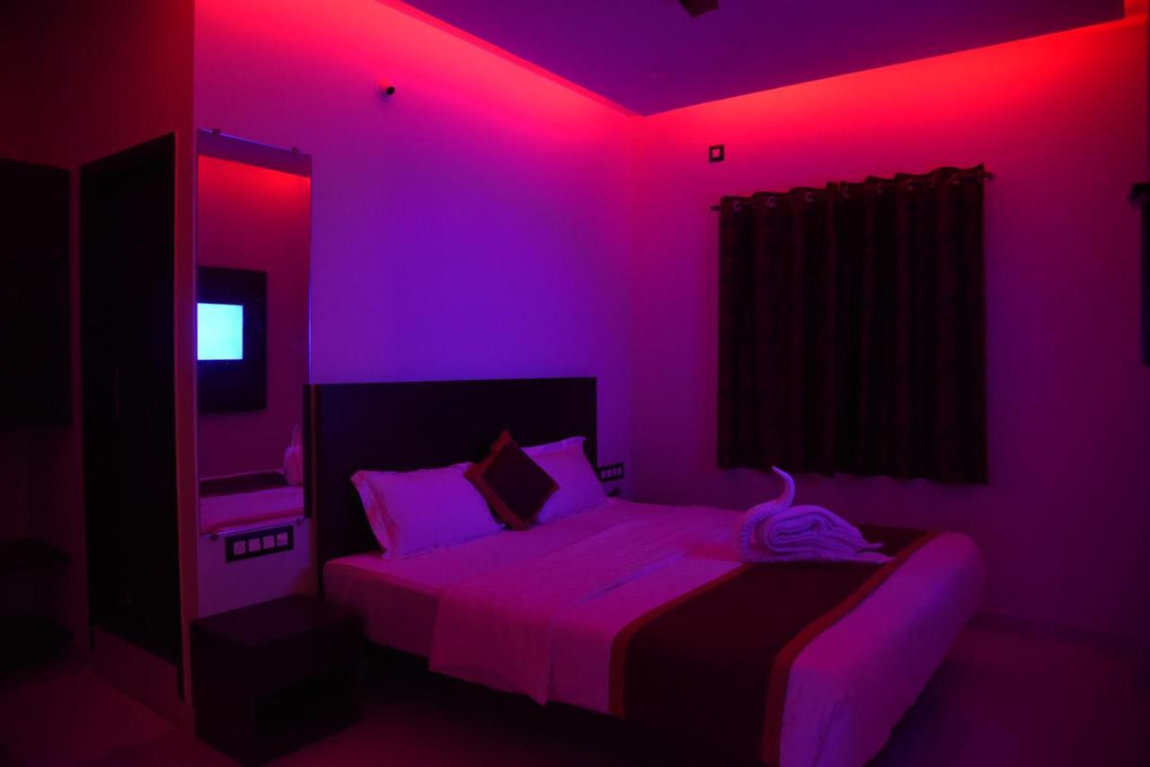 Hotel Grand Kubera Chikmagalur Ngoại thất bức ảnh