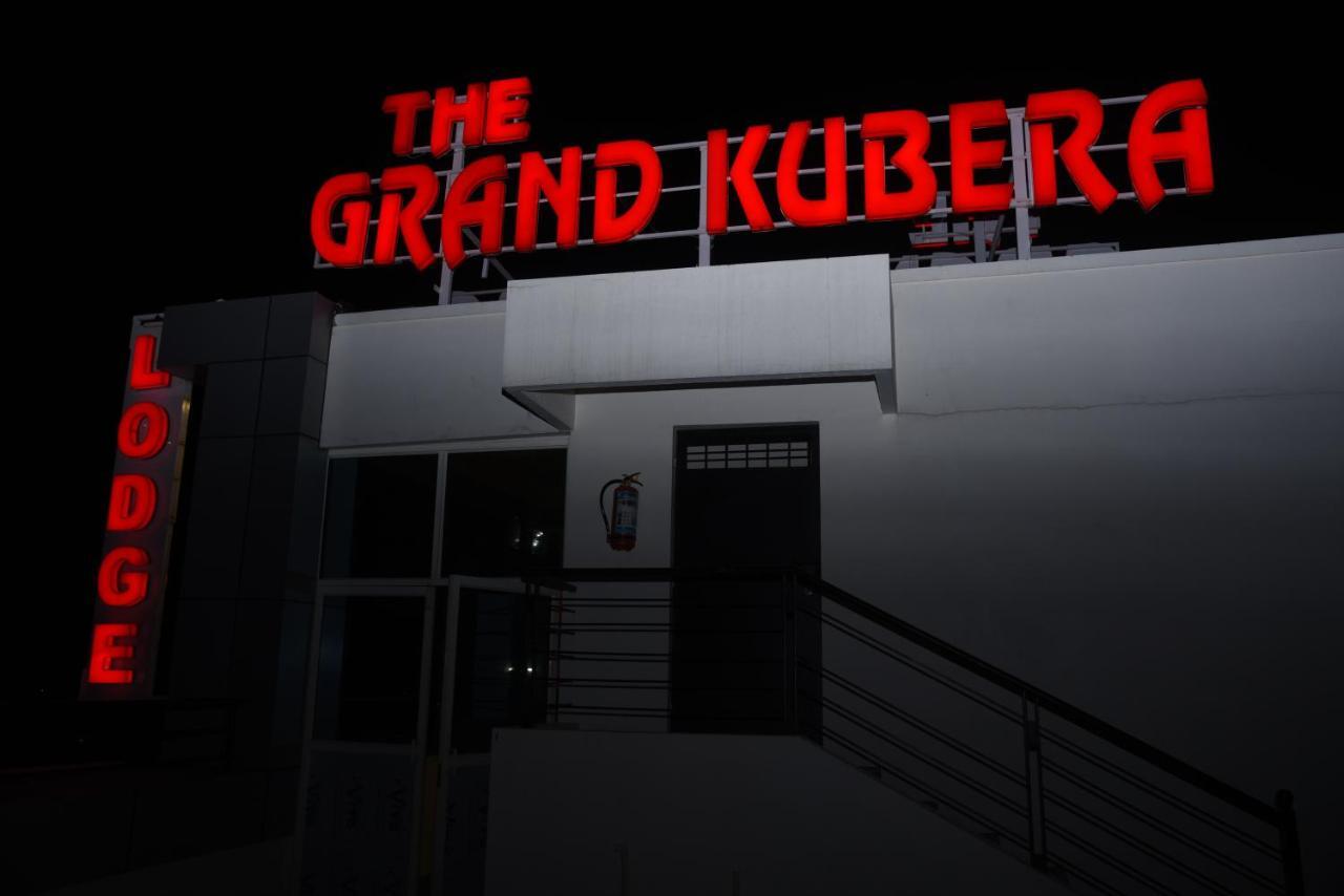 Hotel Grand Kubera Chikmagalur Ngoại thất bức ảnh