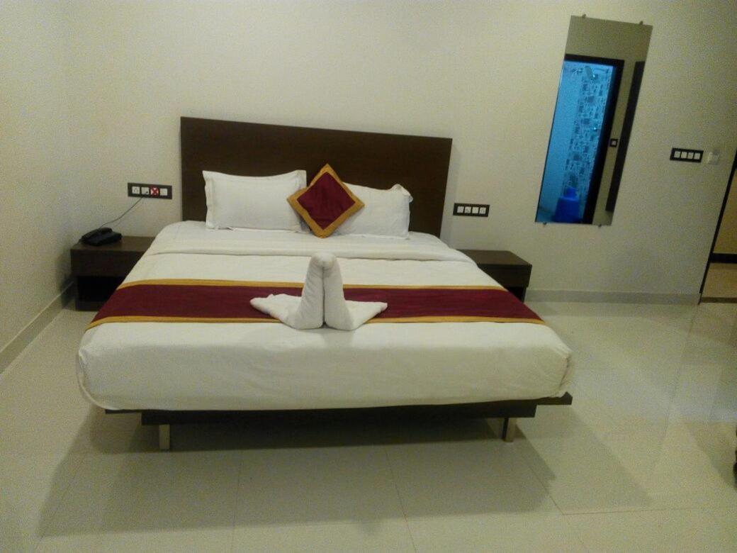 Hotel Grand Kubera Chikmagalur Ngoại thất bức ảnh